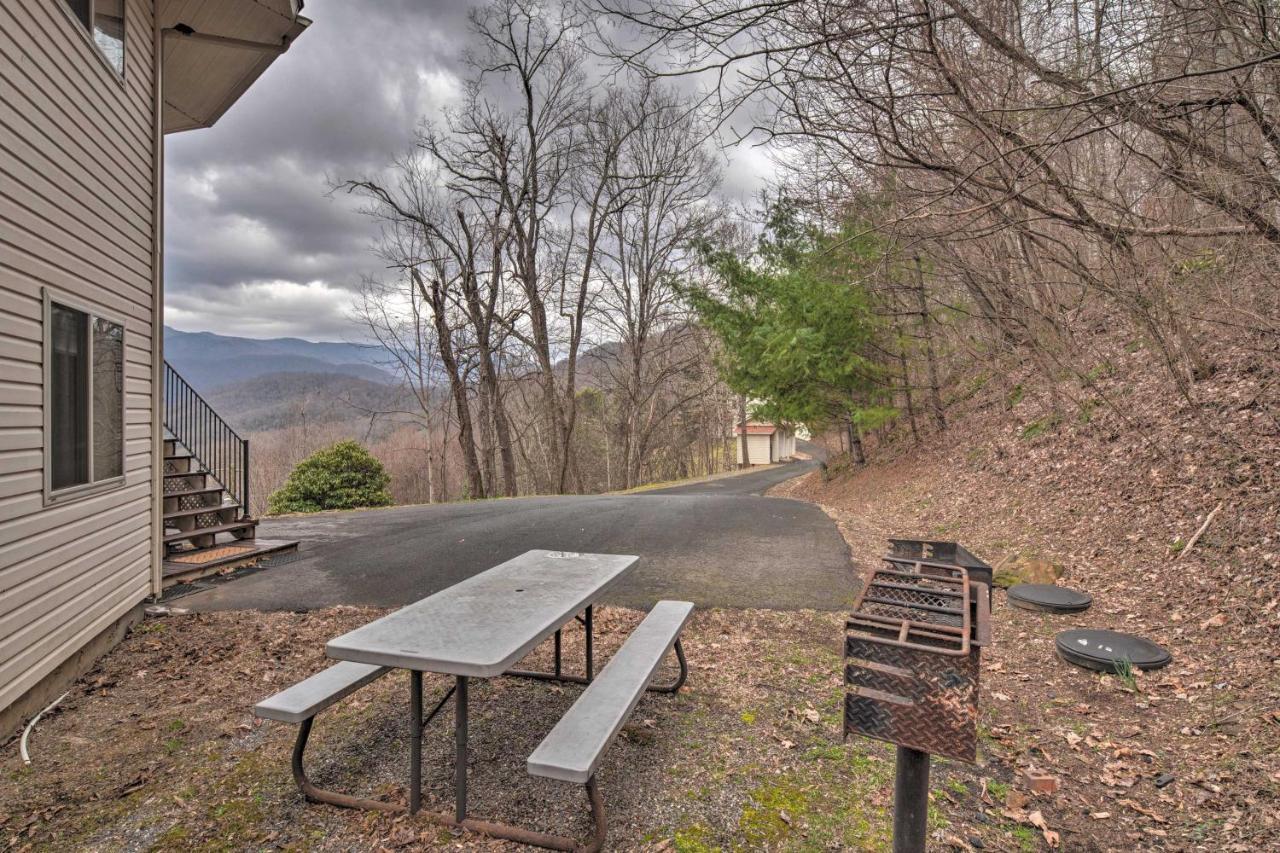 Charming Burnsville Apt With Mountain Views And Deck! Exteriör bild